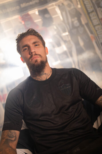 Camisa Atlético Mineiro All Black 2025 – Legado Alvinegro